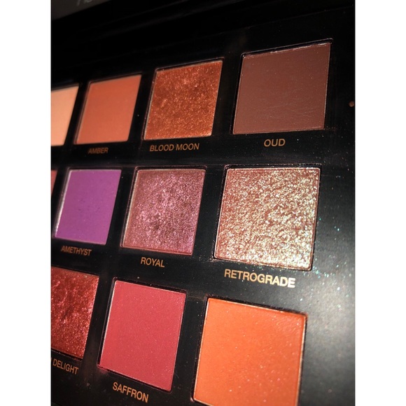 Huda Beauty Desert Dusk Palette - Picture 3 of 6